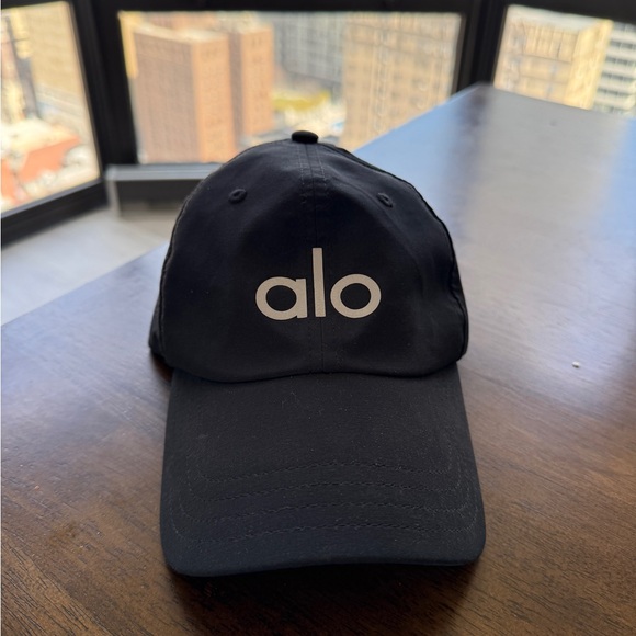 ALO Yoga Accessories - ALO Yoga Hat - NWOT